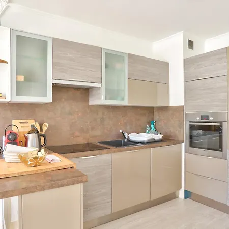 Appartamento Lovely 1br Flat With Terrace & Private Pool Access *